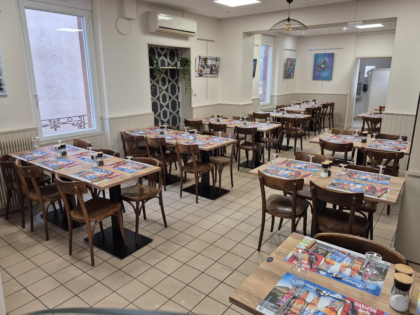 Restaurant "Le Grillon" · Photos 1